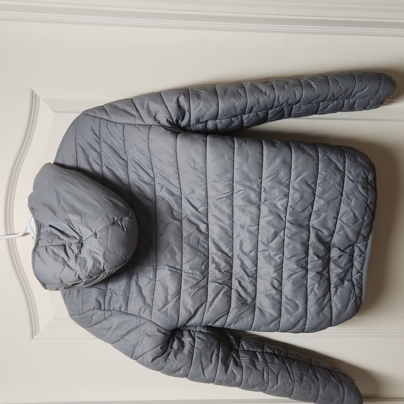 Youth L Cat and Jack hooded puffer - Picture 7 of 12